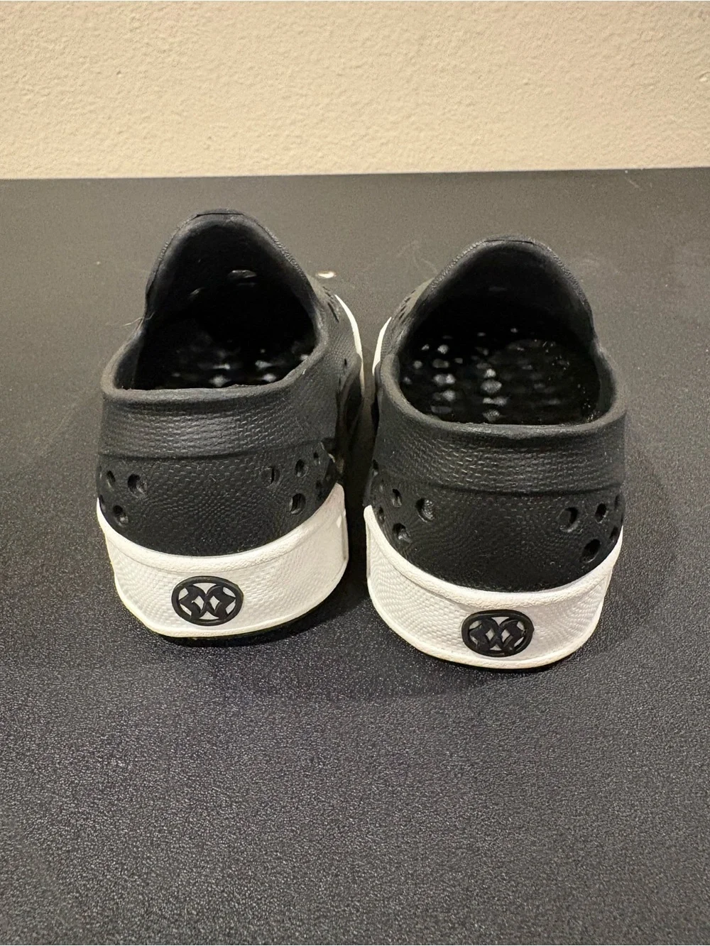 Eagsouni Water Shoes Toddler Infant Sz 5 Slip On Black Beach Sandals Outdoor
